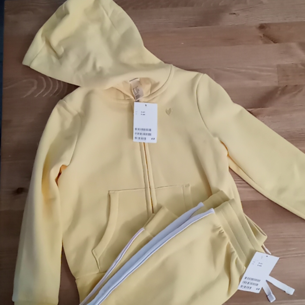 Sweat suit